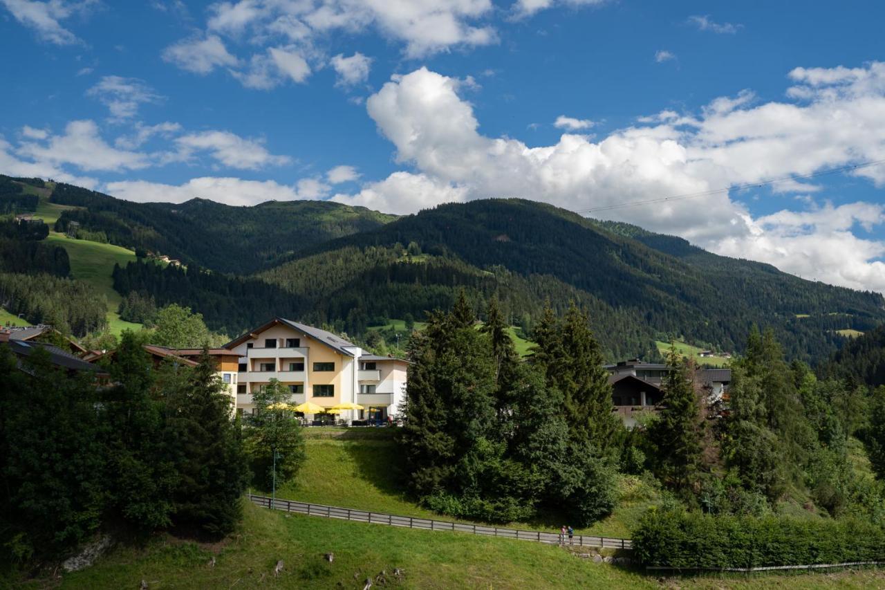 Wander- Und Familienhotel Erika Wagrain Exterior foto